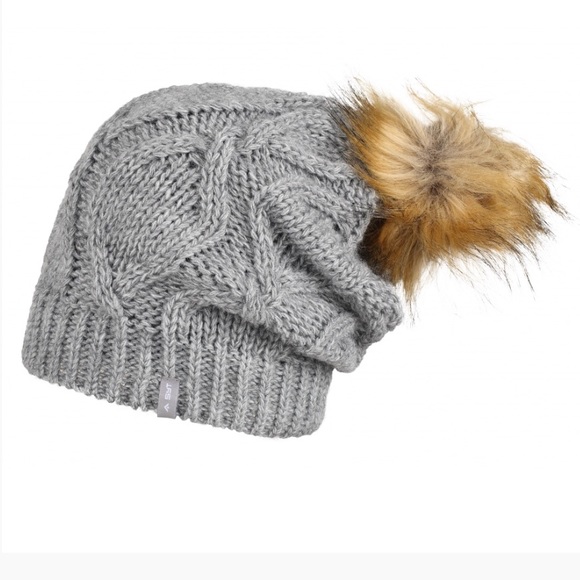 SOLD Pom Pom Beanie Hat NWT - Picture 3 of 8